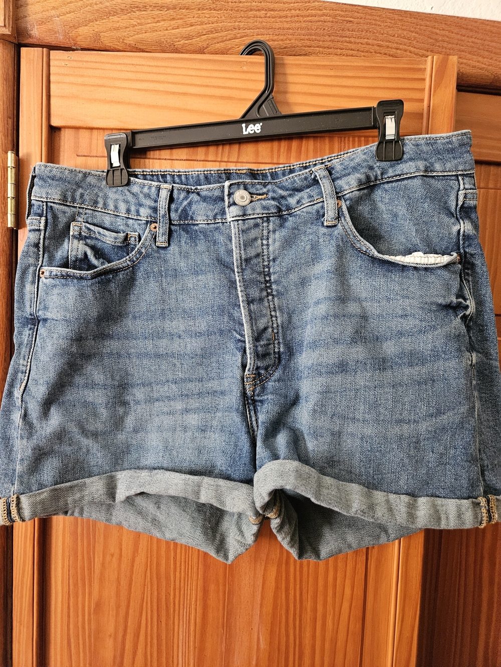 Old Navy Medium Blue Rolled-Hem Denim Shorts